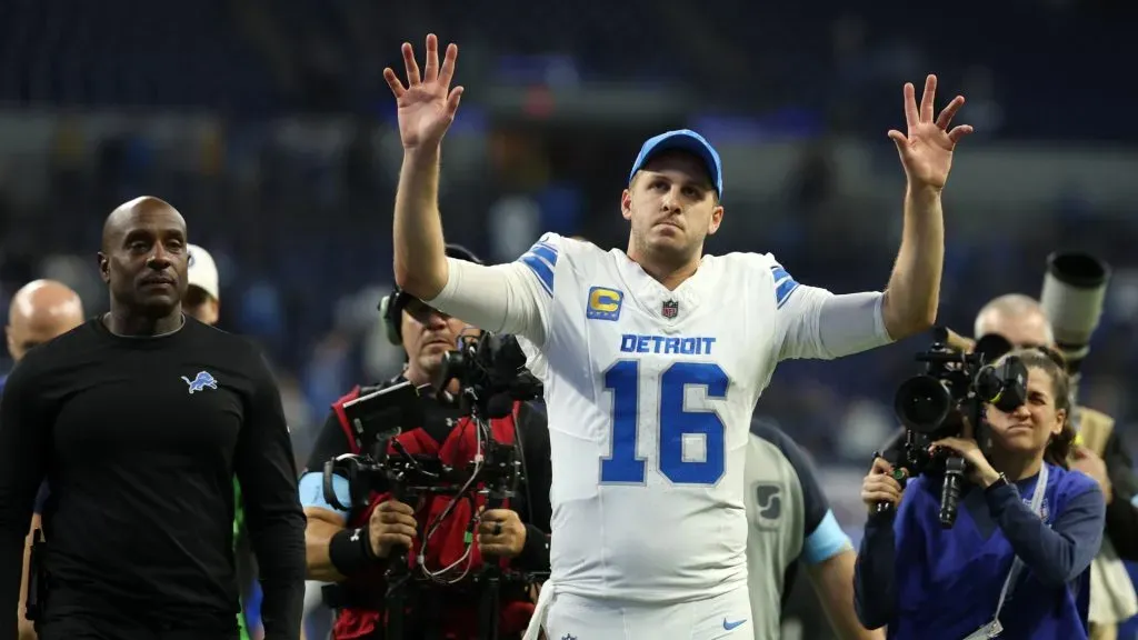 Amazing  News: Detriot Lions Captain, Jared Goff.  Vows to be committed to The Team as he Was Awarded as The First…….